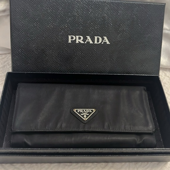 Authentic Prada long wallet - Picture 13 of 13